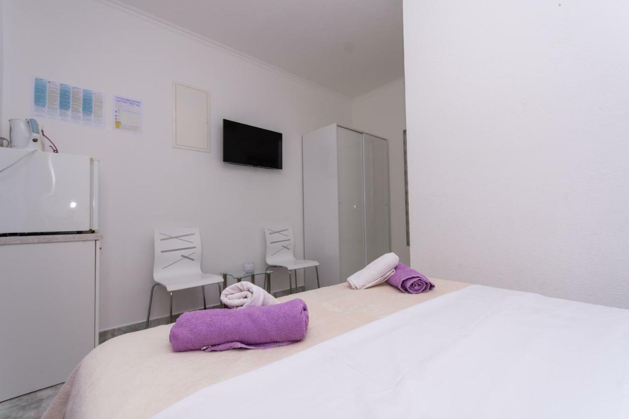 Apartmani Zana オクルグ・ゴルニ エクステリア 写真